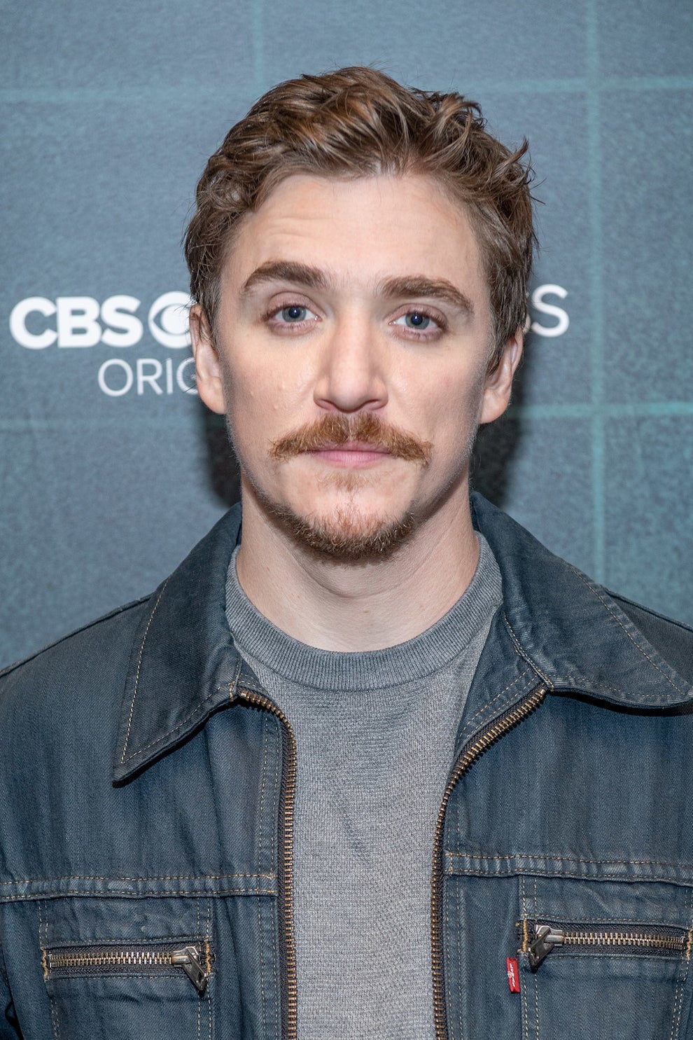 37 Celebs When They Were Little And Famous In The Early 2000s Vs. Grown