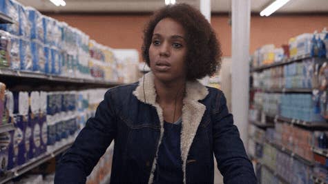 Kerry Washington in the grocery store