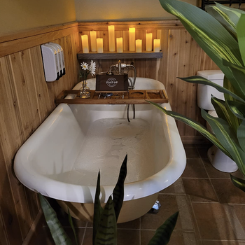 different reviewer's clawfoot tub with caddy on top