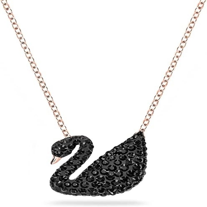 Image of the black swan necklace