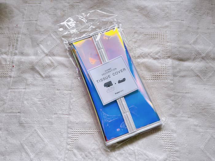 Francfranc（フランフラン）のオススメの便利グッズ「PET ティッシュカバー オーロラ」