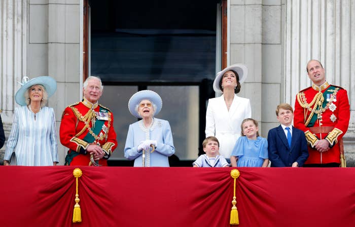 Camilla, Charles, Queen Elizabeth, the Cambridges and their kids standing on the balcony of Buckingham Palace