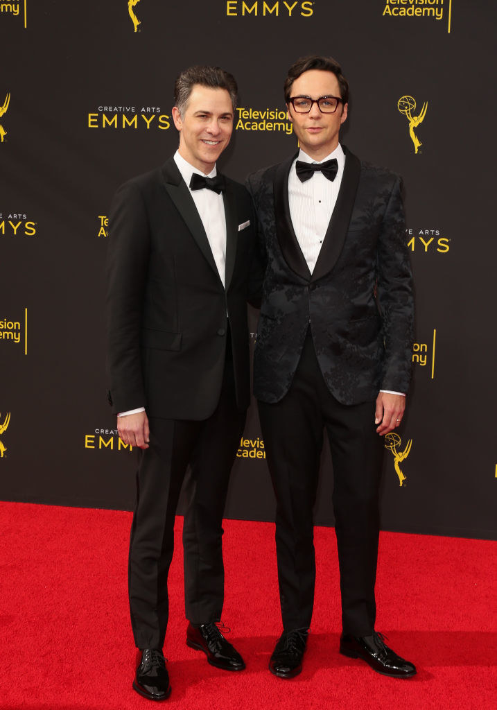 Todd Spiewak and Jim Parsons on the red carpet