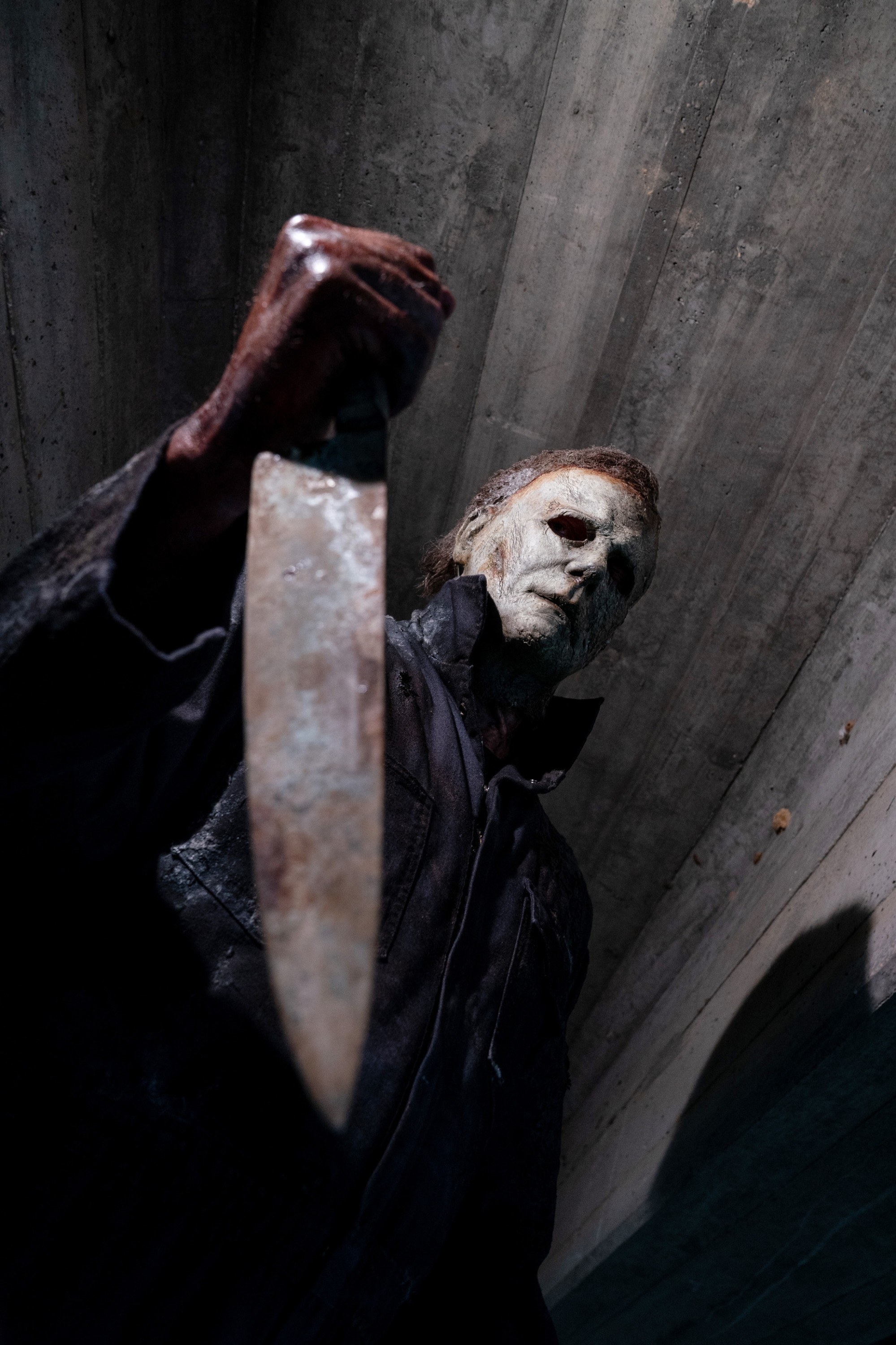 Michael Myers holding his iconic kitchen knife