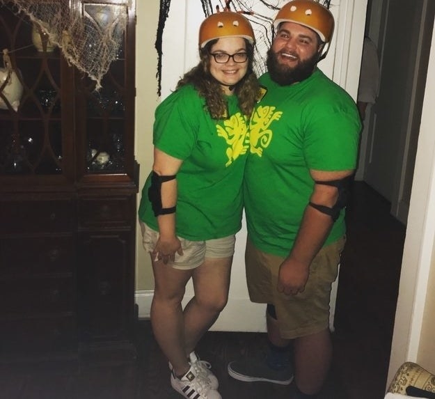 A couple dressed like Legends of the Hidden Temple contestants