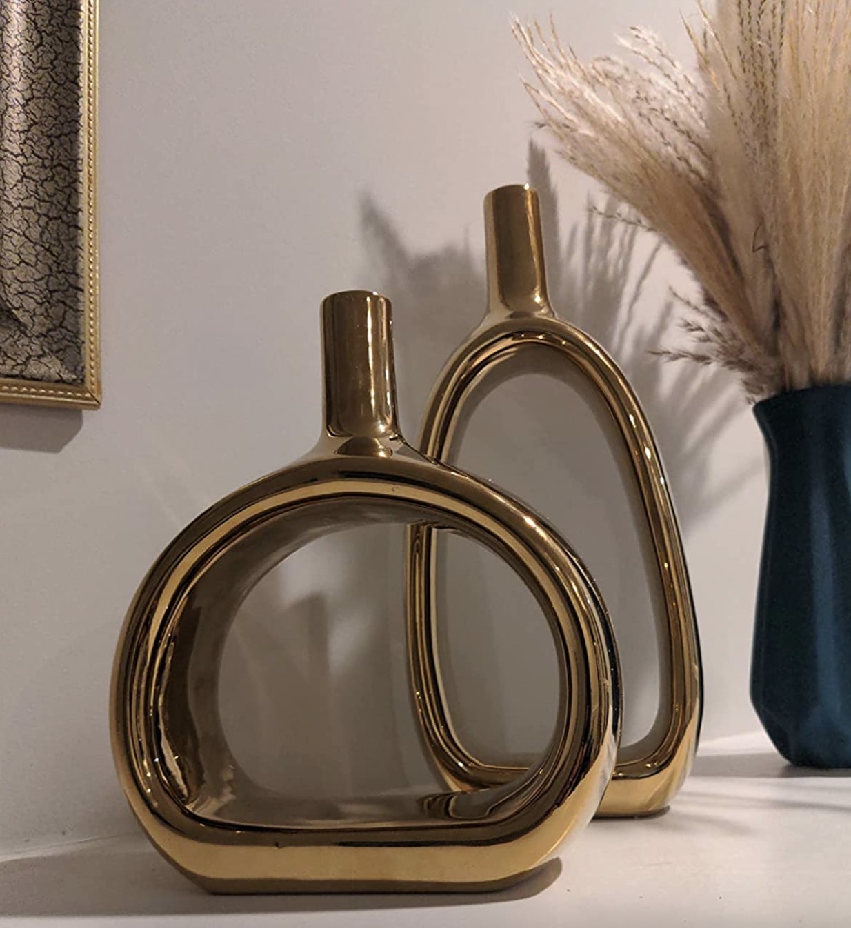 the gold vases