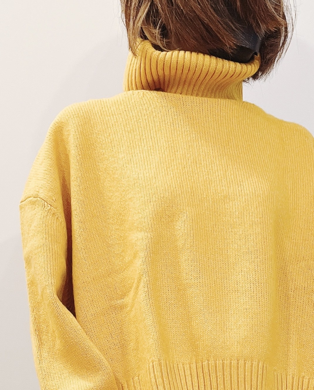 H＆M（エイチアンドエム）のおすすめのレディースアイテム「オーバーサイズ タートルネックセーター」