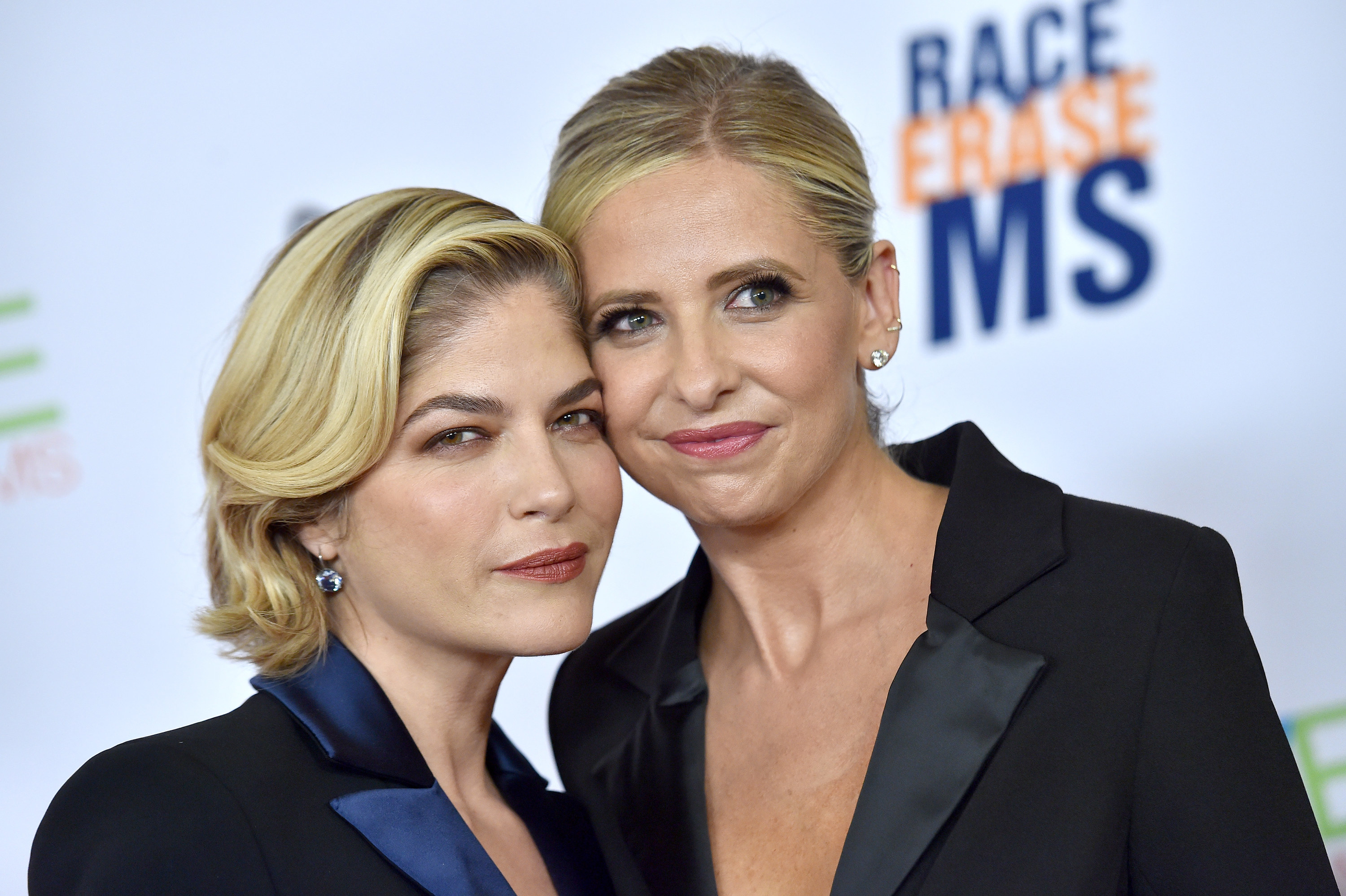 Sarah Michelle Gellar Pens Sweet Note For Selma Blair - 2