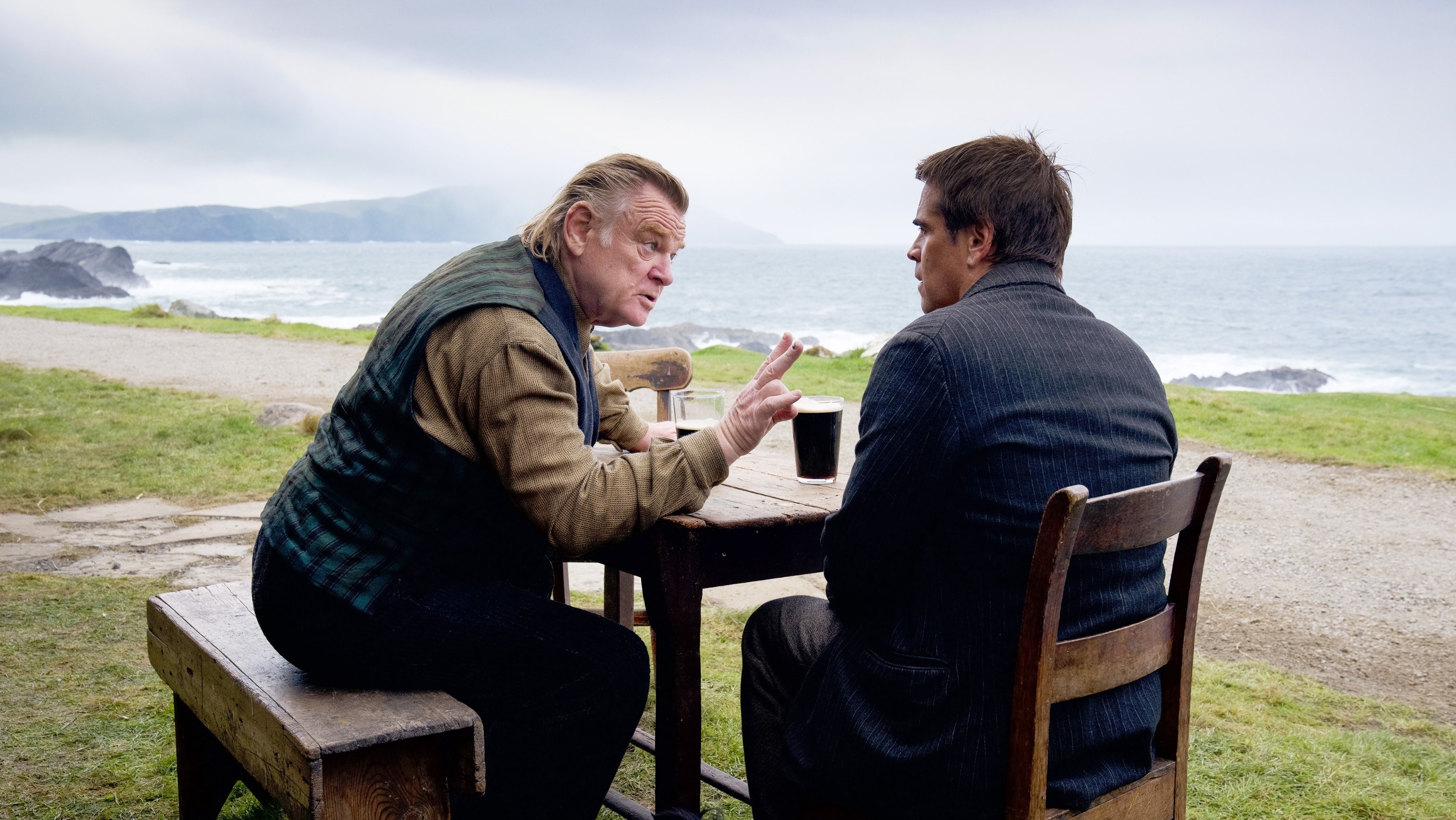 Brendan Gleeson and Colin Farrell talk over beers outside