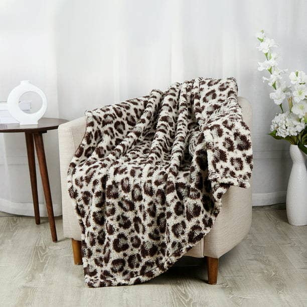 the blanket in leopard print