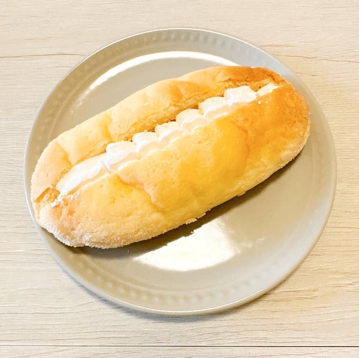 FamilyMart（ファミリーマート）のおすすめパン「ホイップメロンパン」