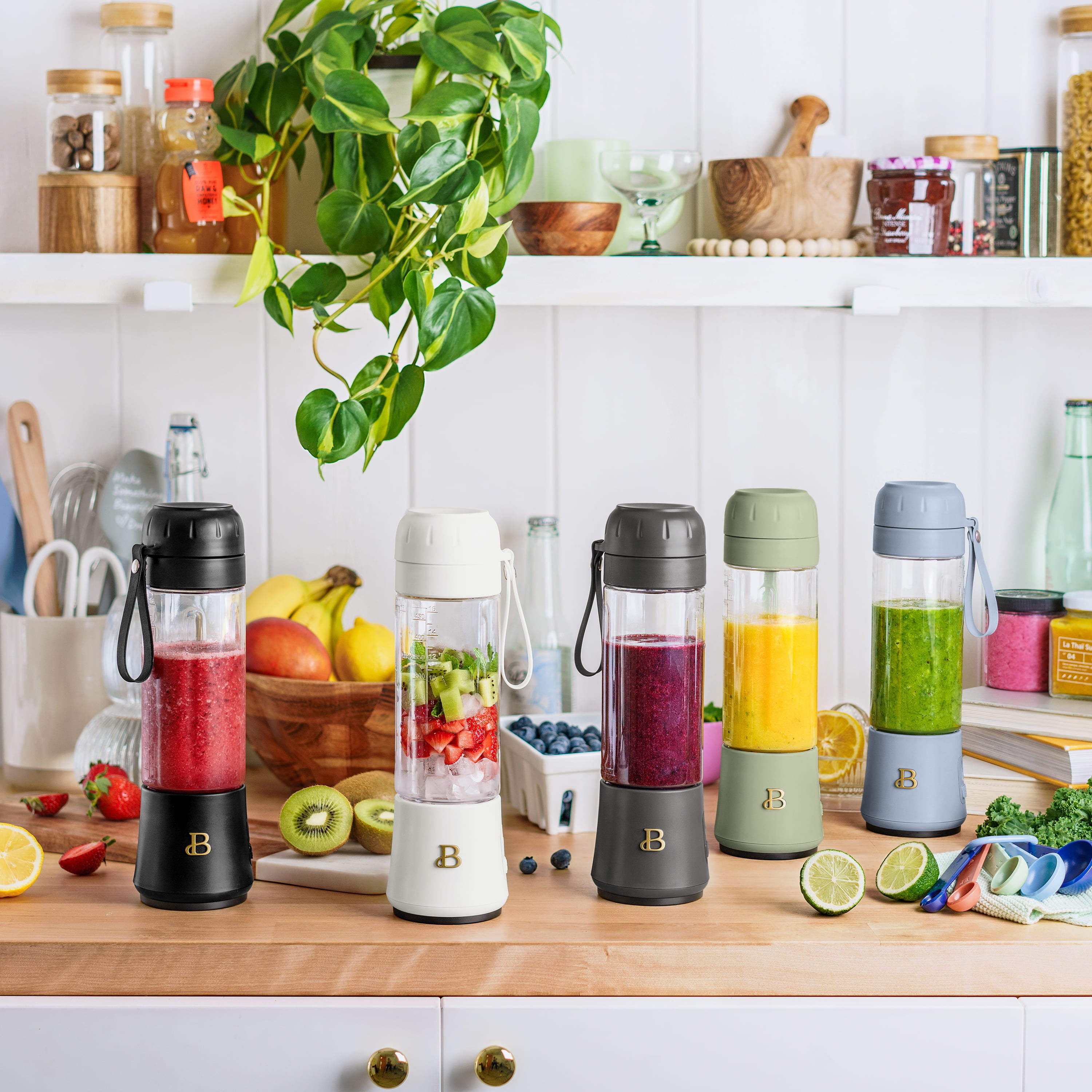 The portable blender in multiple colors