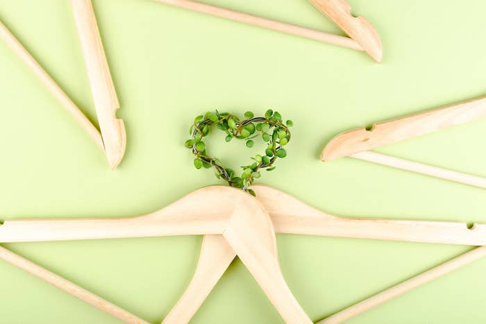 r e ) x Eco-Friendly Hangers - Sustainable Clothing Hangers, Kids