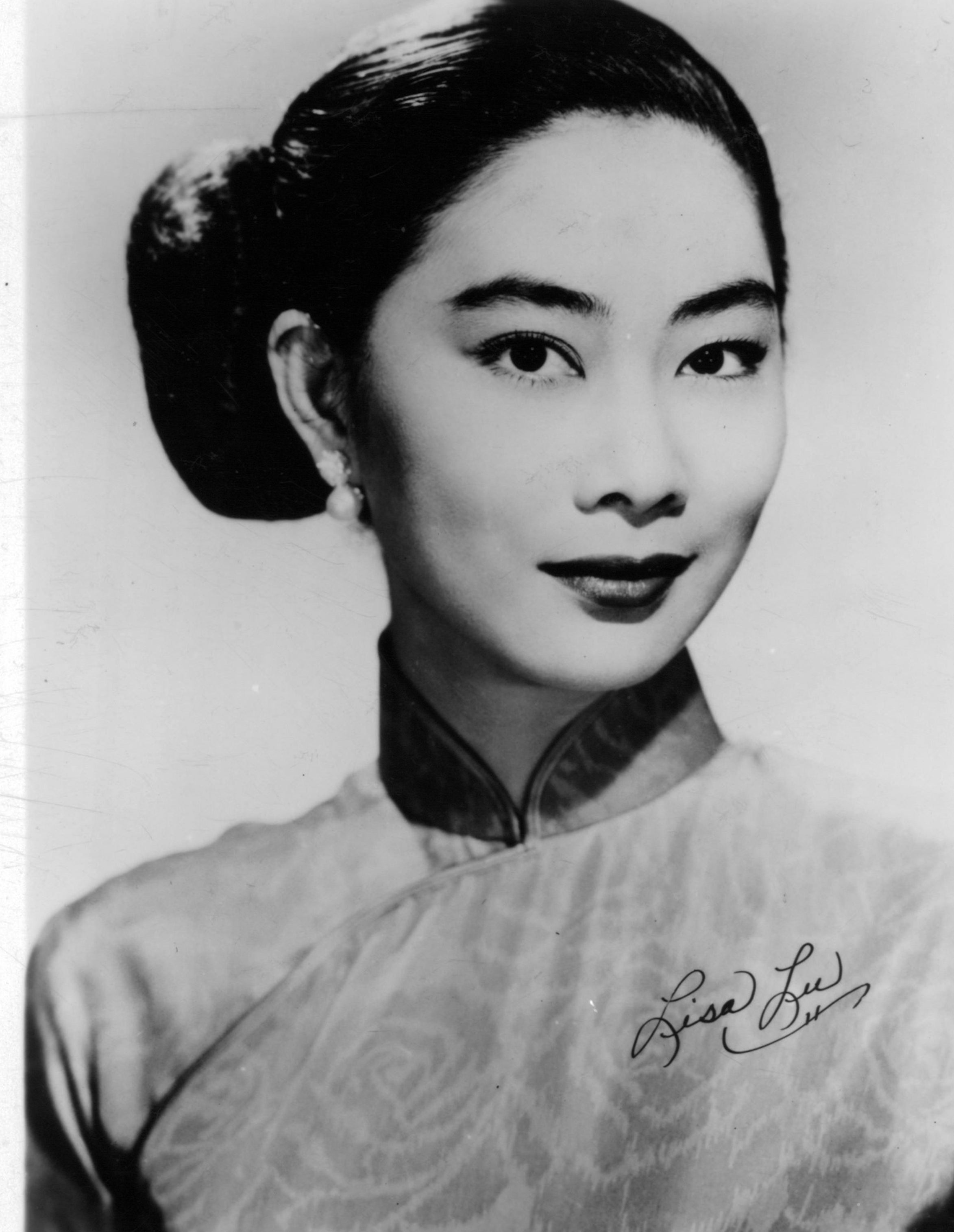 Chinese-American actress Lisa Lu poses for a portrait