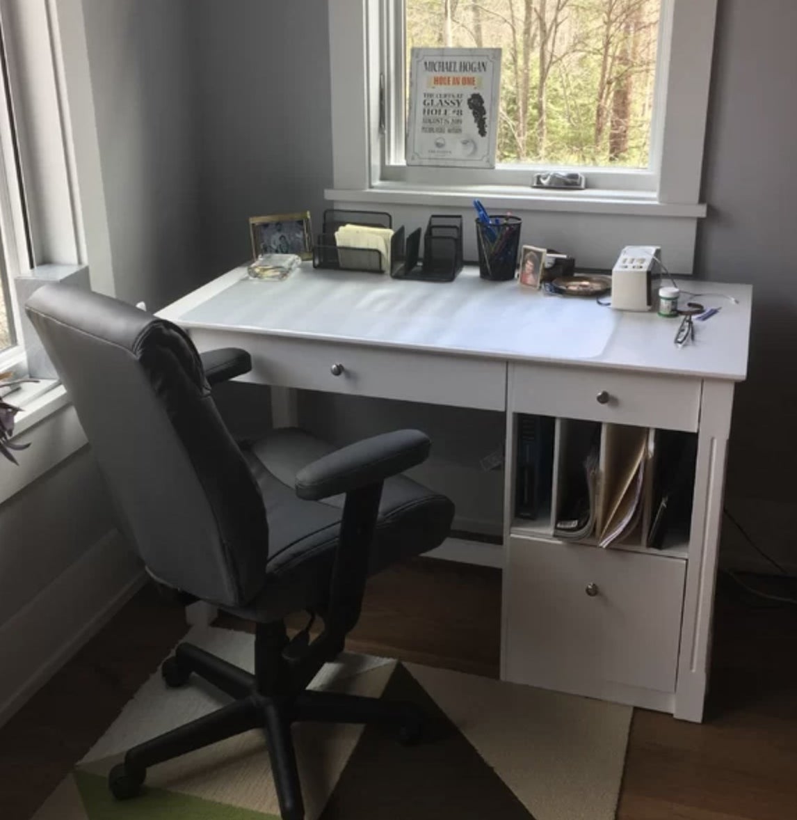 Reviewer&#x27;s photo of the white desk featuring right side storage