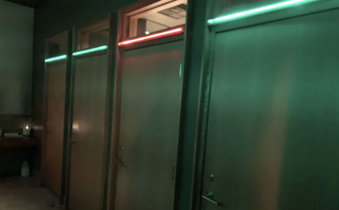 Lights on bathroom stalls to tell you if they&#x27;re occupied or not