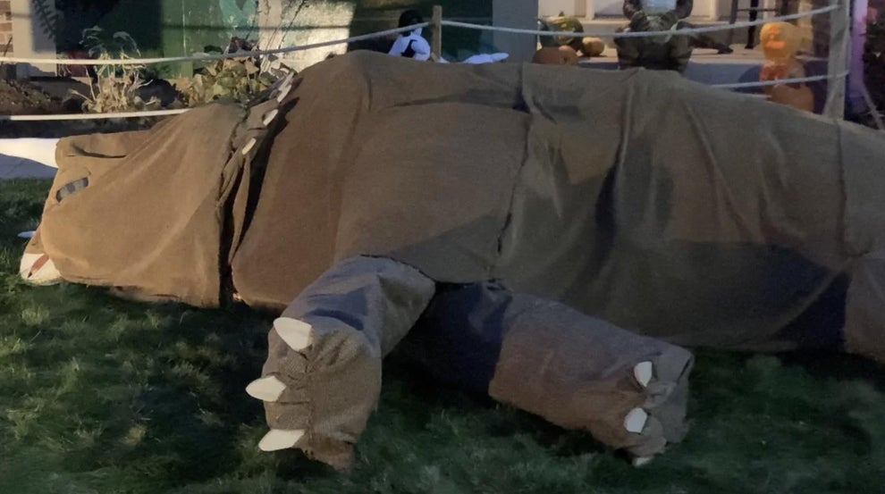 Funny Neighbors' Halloween Decorations