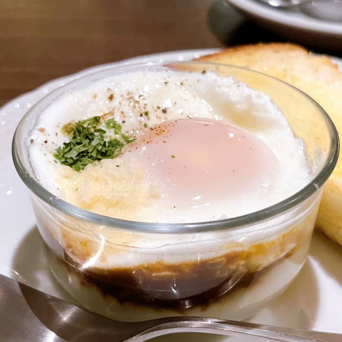 星乃珈琲店のおすすめモーニングメニュー「エッグスラット モーニングドリンク付」
