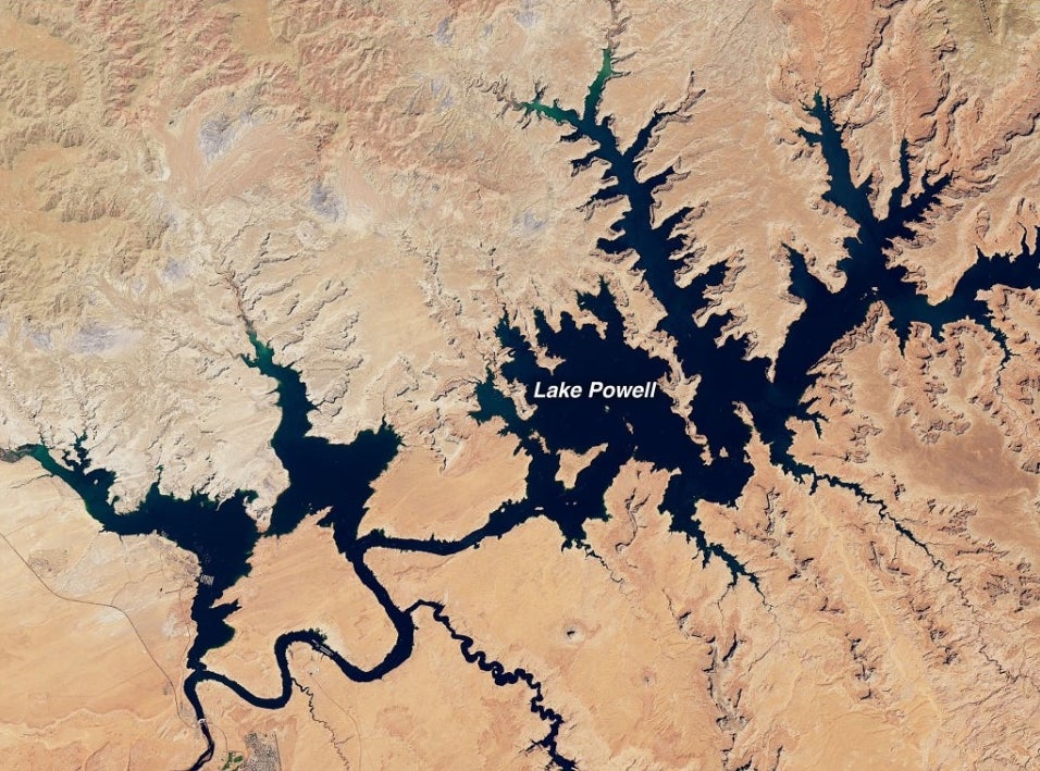 Lake Powell vanishes in Arizona and Utah