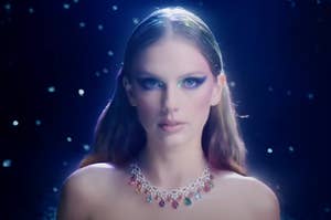 Taylor Swift in the Bejeweled music video