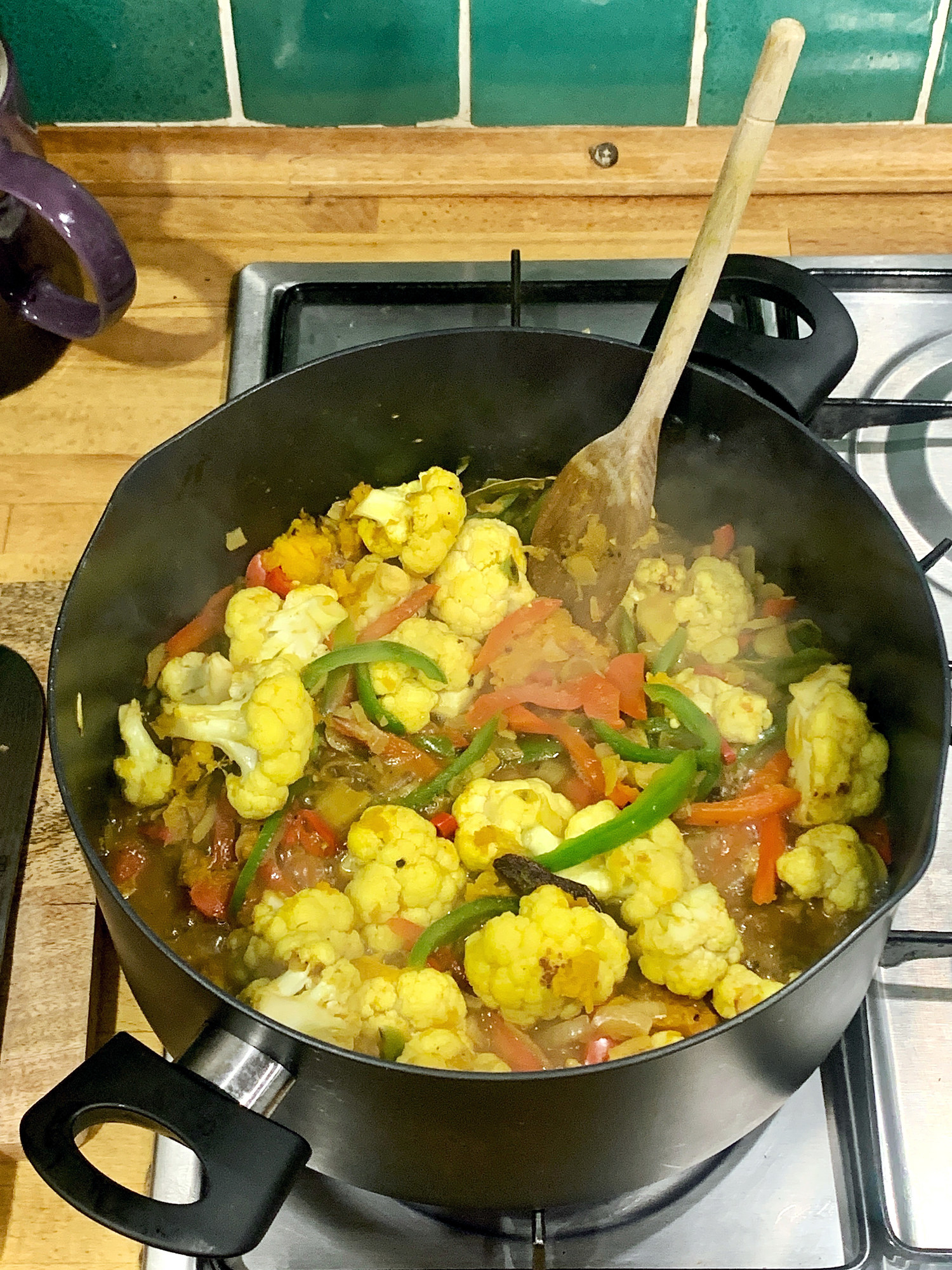 Cauliflower and vegetable curry in a pot