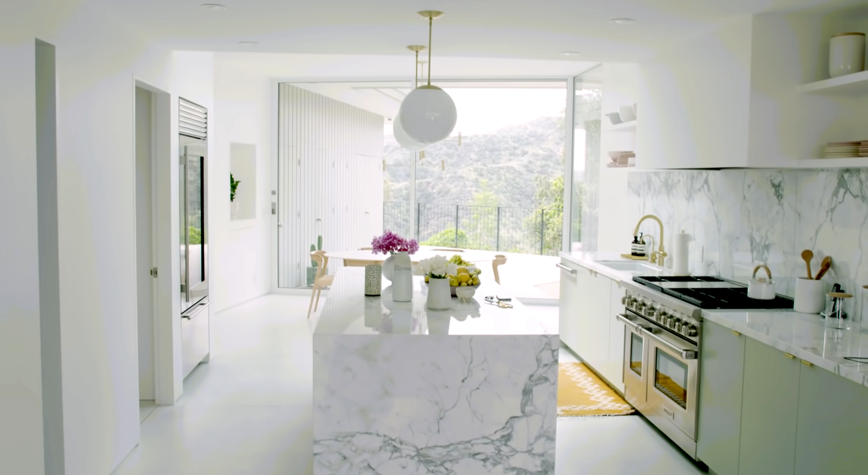 28 Dreamy Celebrity Kitchens - 89