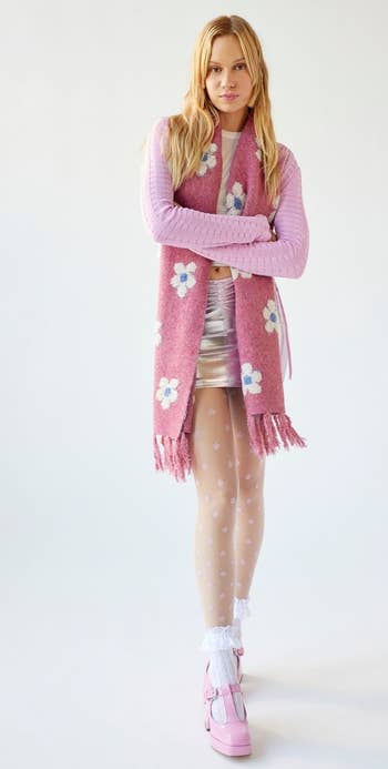 another model wearing flower scarf