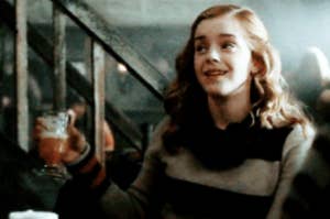 Hermione Granger drinks butterbeer
