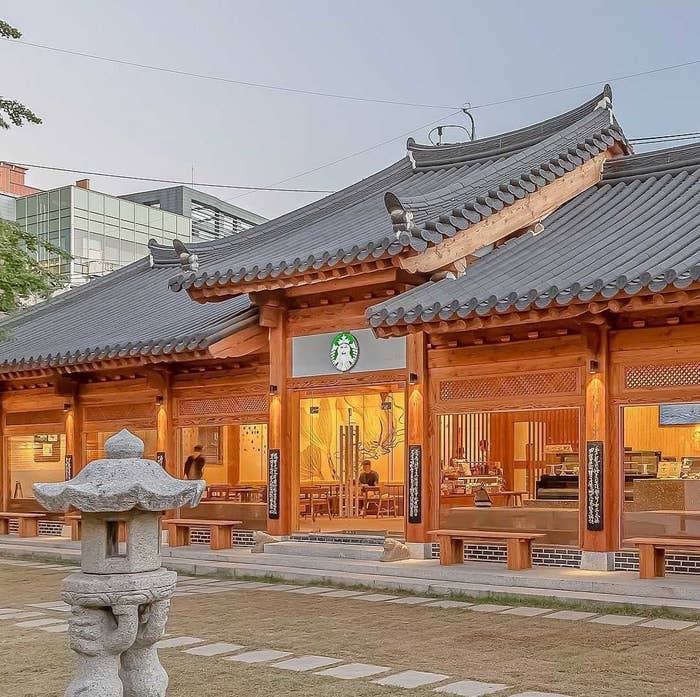 Starbucks Daegu front