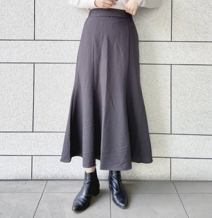 シルエット美しすぎません？グローバルワークの「高見えスカート」1枚 