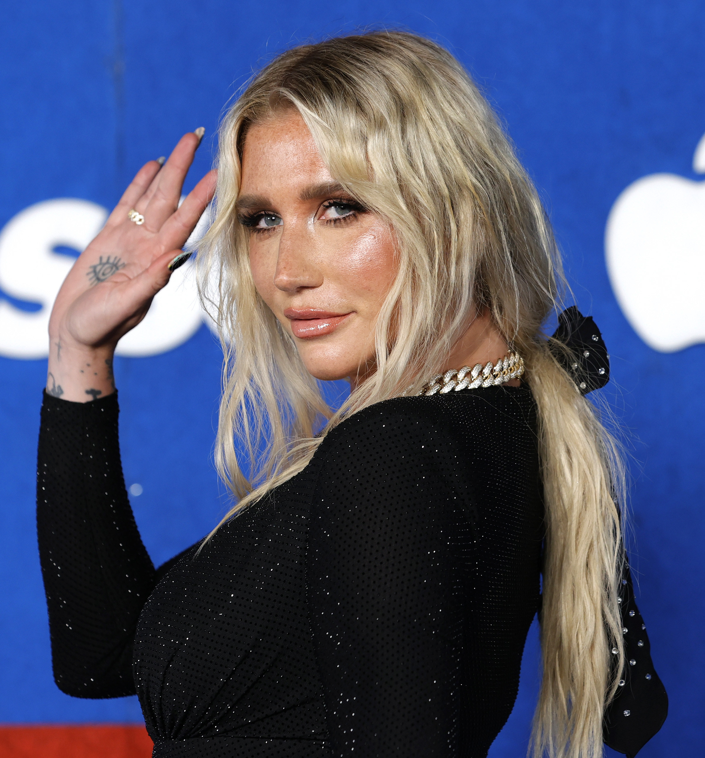 Kesha s Mom Apology For Jeffrey Dahmer Cannibal Lyric - 51