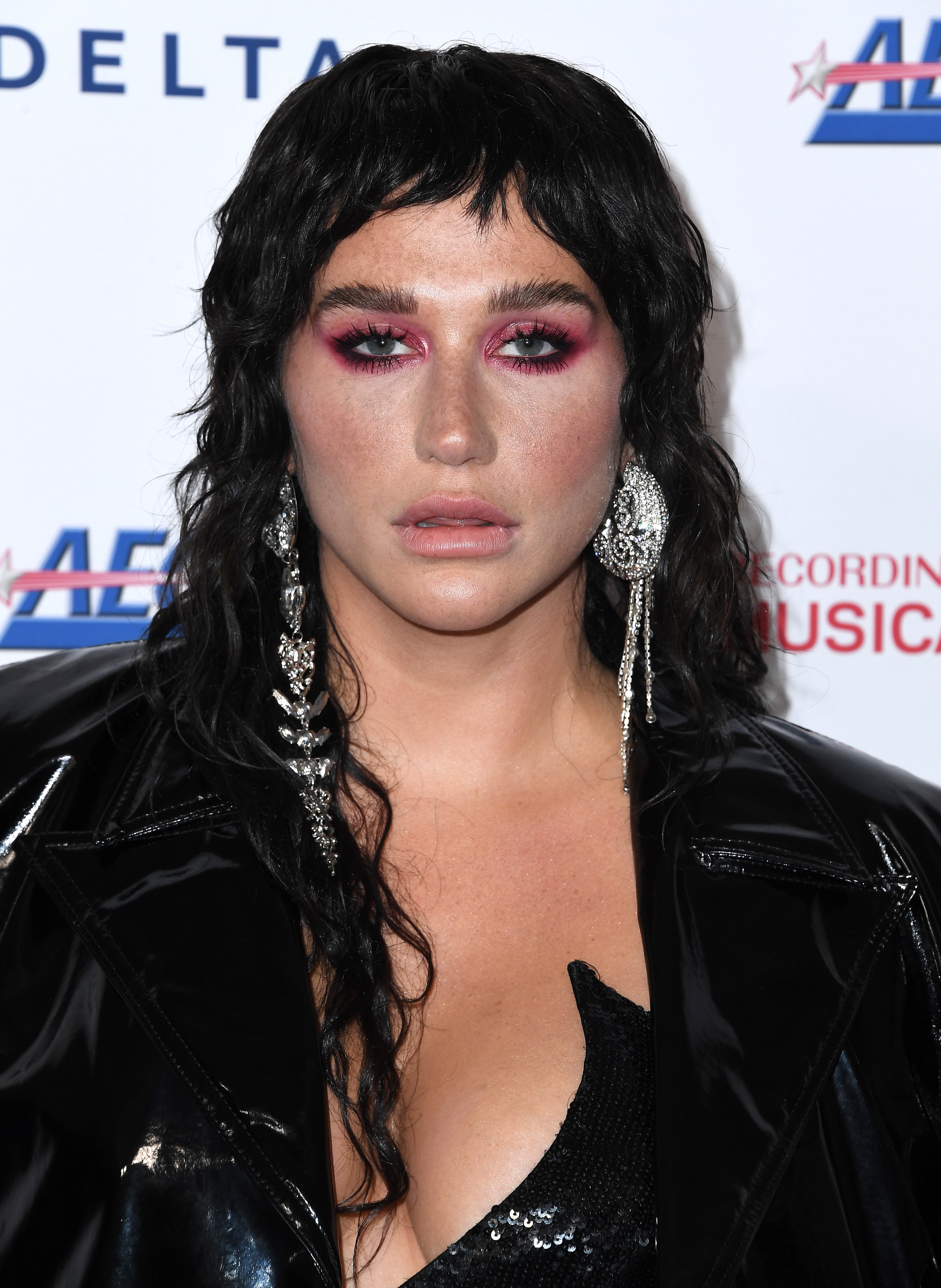 Kesha s Mom Apology For Jeffrey Dahmer Cannibal Lyric - 85