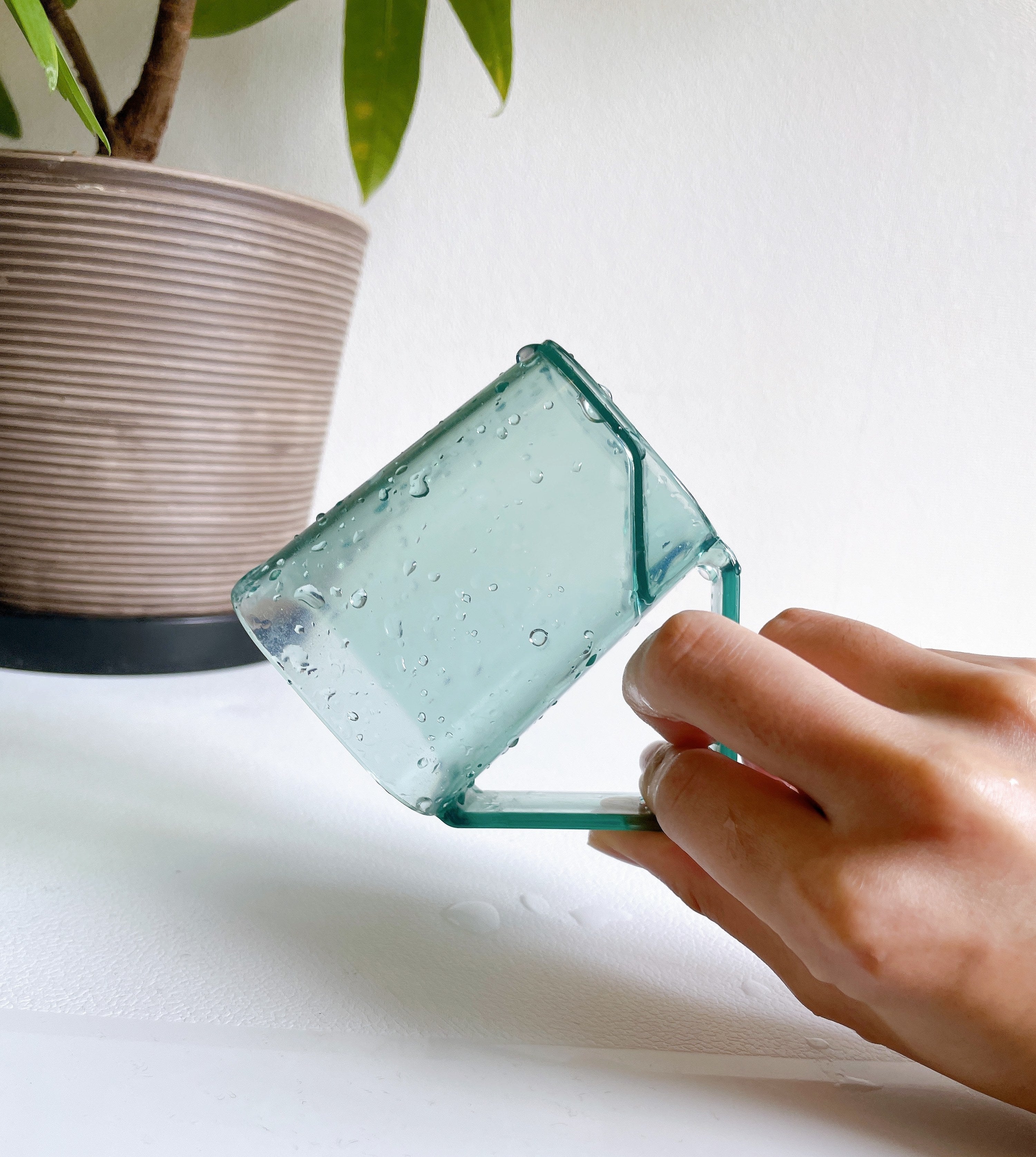 CAINZ(カインズ)のおすすめの便利グッズ「抗菌 歯ブラシスタンドコップ」