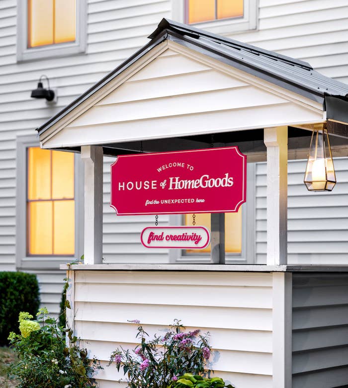 The front of the House of HomeGoods rental
