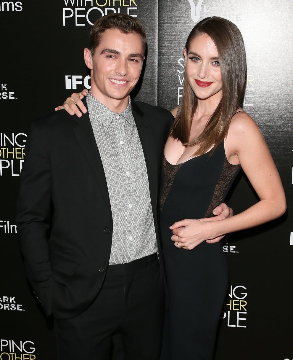 39 Current Celebrity Couples Who You Probably Had No Idea About