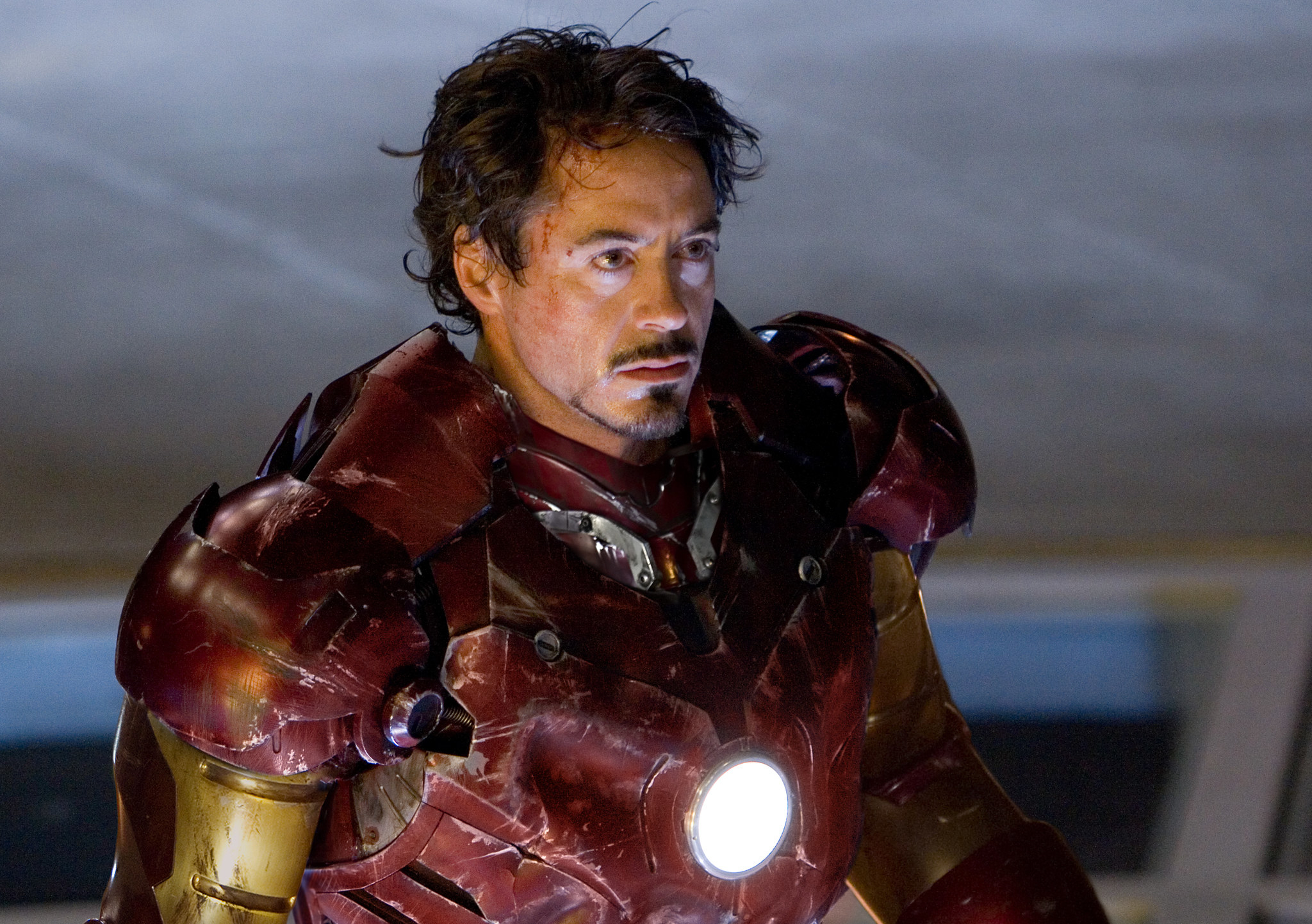 Escena de Iron Man con Robert Downy Jr como Tony Stark