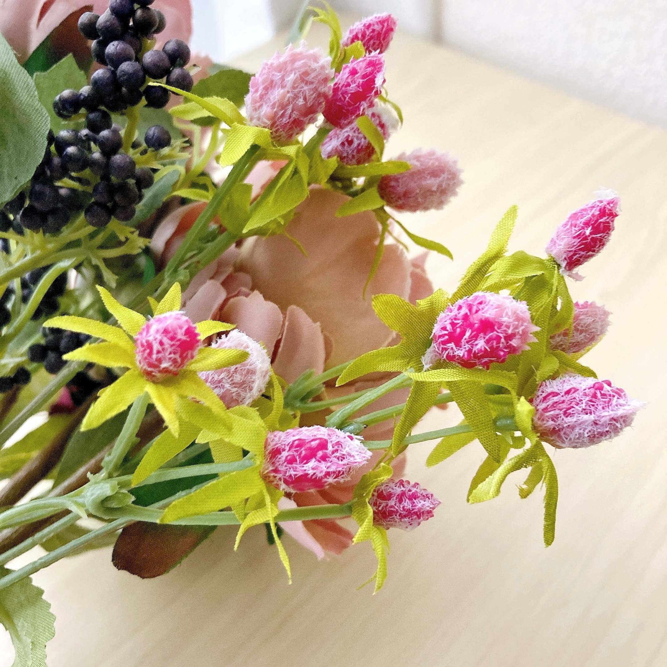 ✿おしゃれなアンティークピンク　ピオニーナチュラルブーケ （造花）新品　未使用品 まるで高級ホテルみたい！ニトリの「高見えインテリア」玄関が10倍