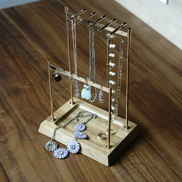 The jewelry stand