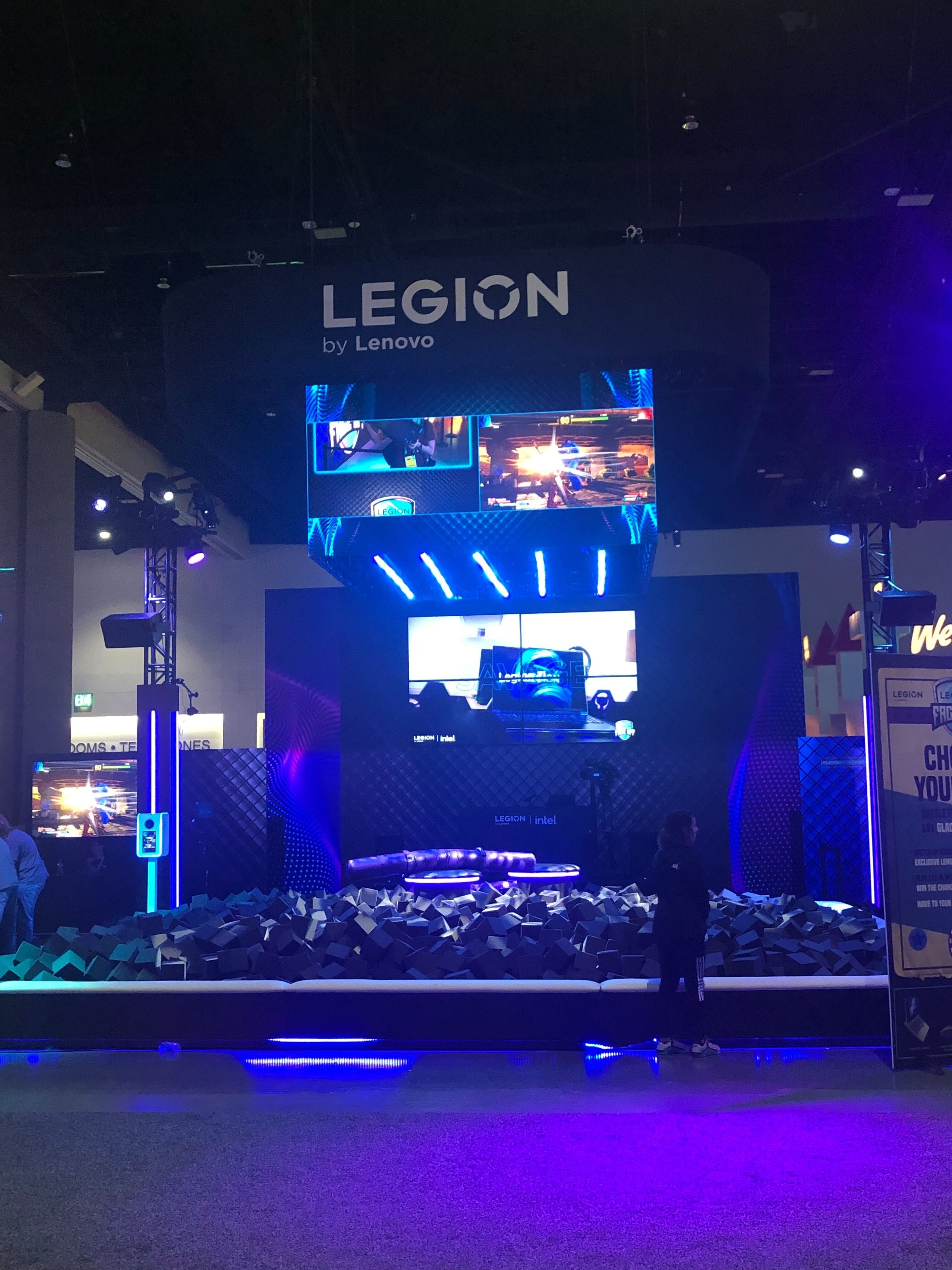 Legion by Lenovo foam pit