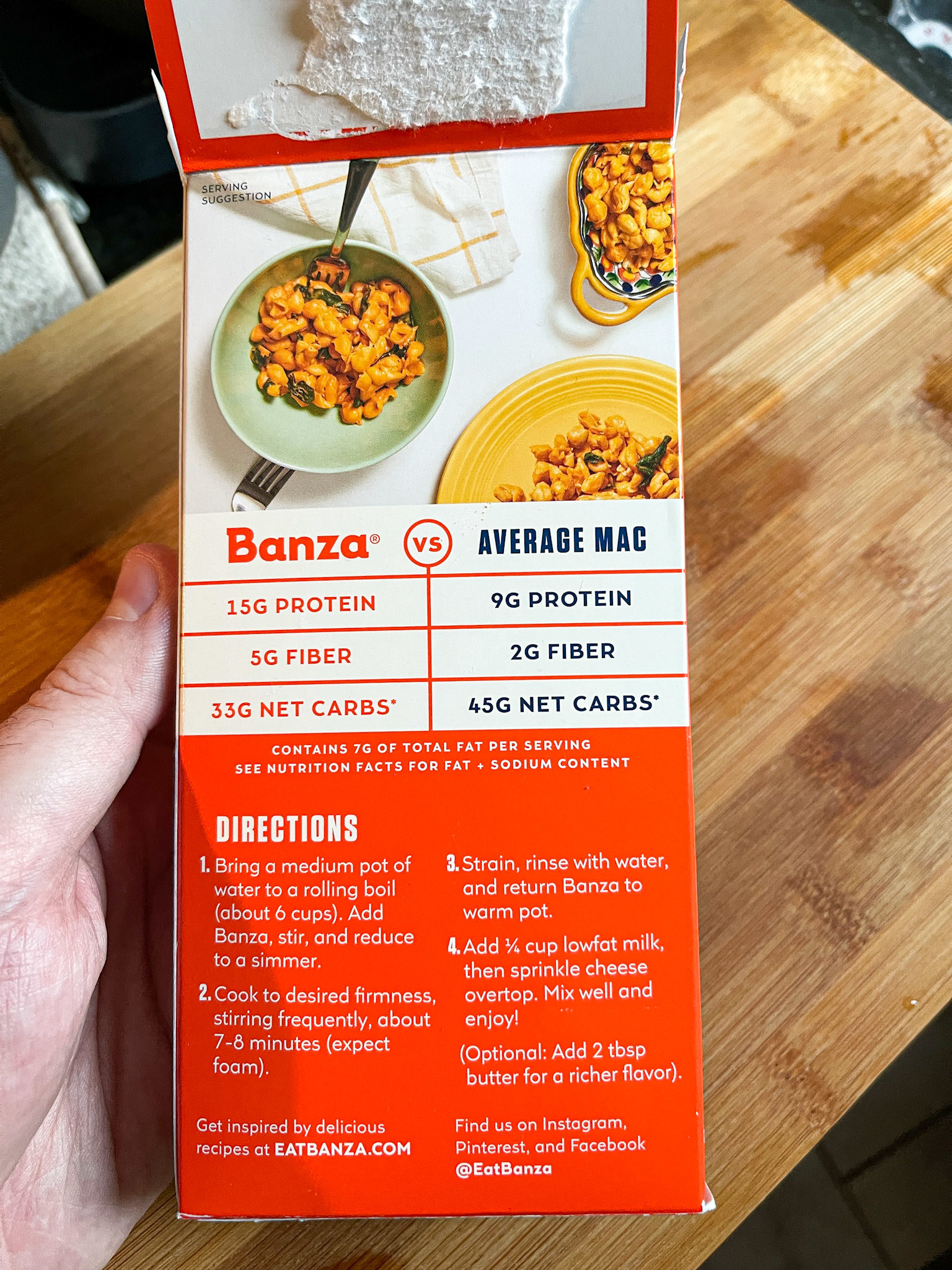 banza vs &quot;average mac&quot; comparison on the back of the box