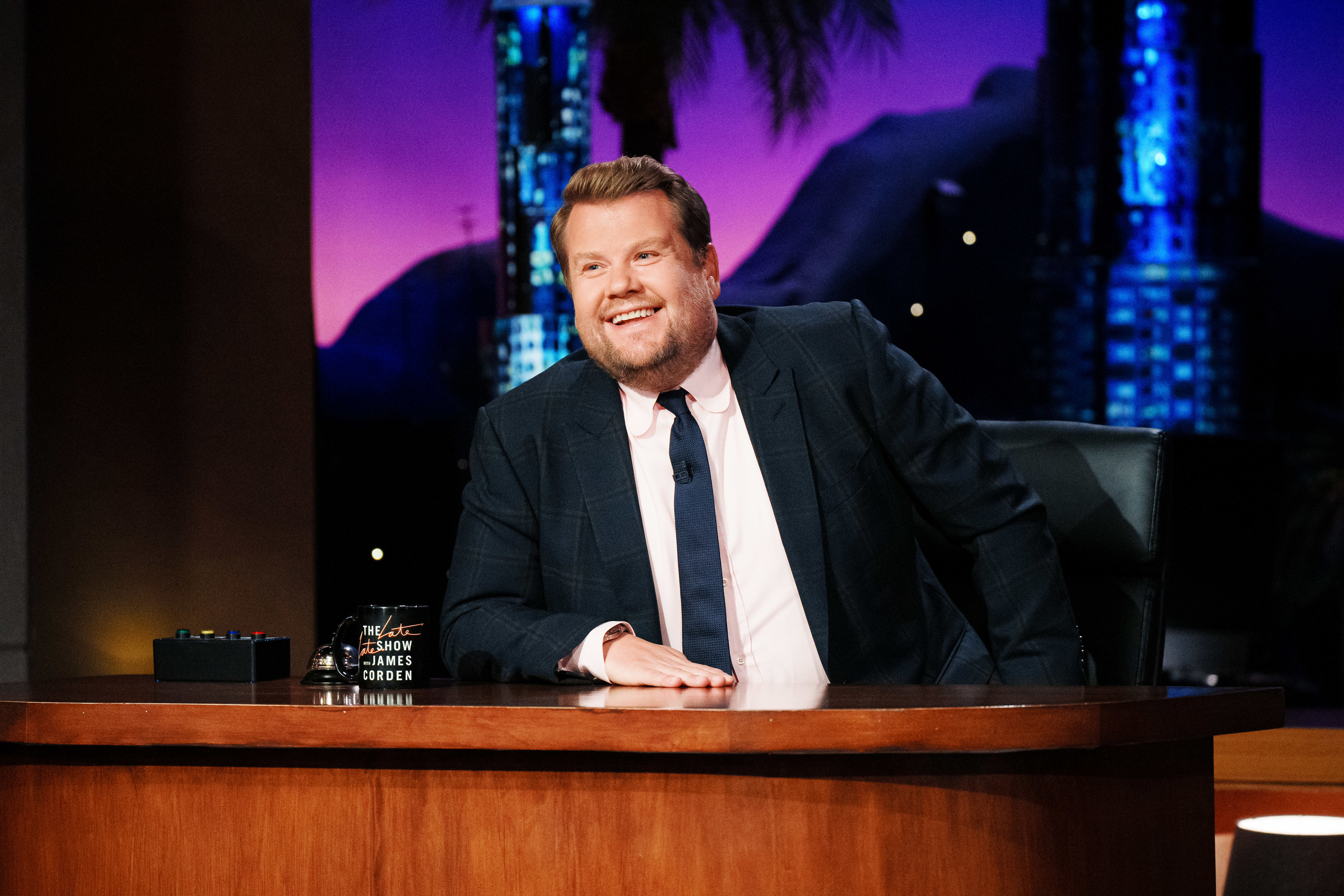 James Corden Says He Didn t Steal Joke From Ricky Gervais - 15