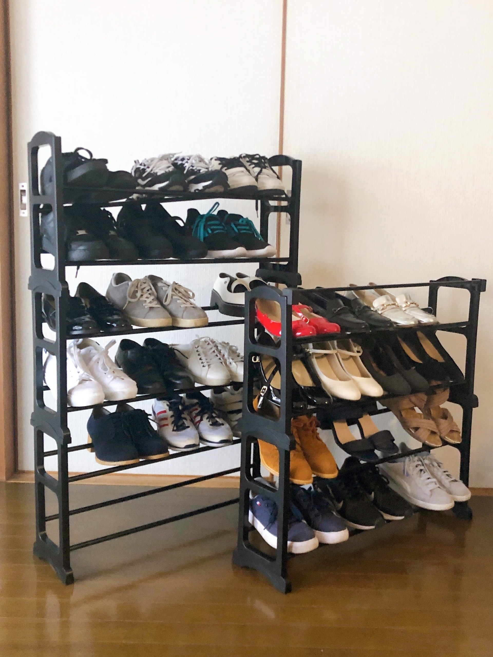 ニトリのオススメの収納グッズ「積み重ねシューズラック(パレット2 ブラック)」