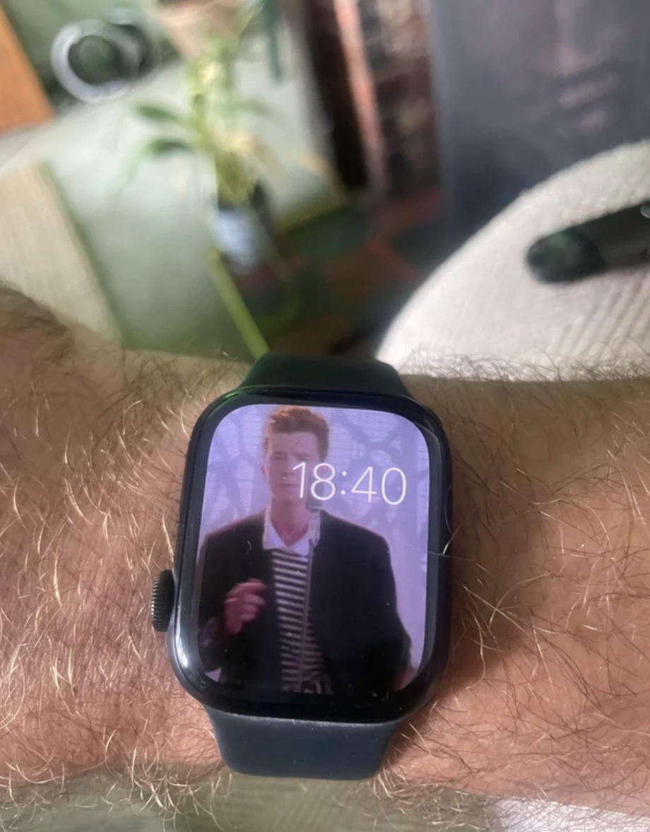background changed on the watch