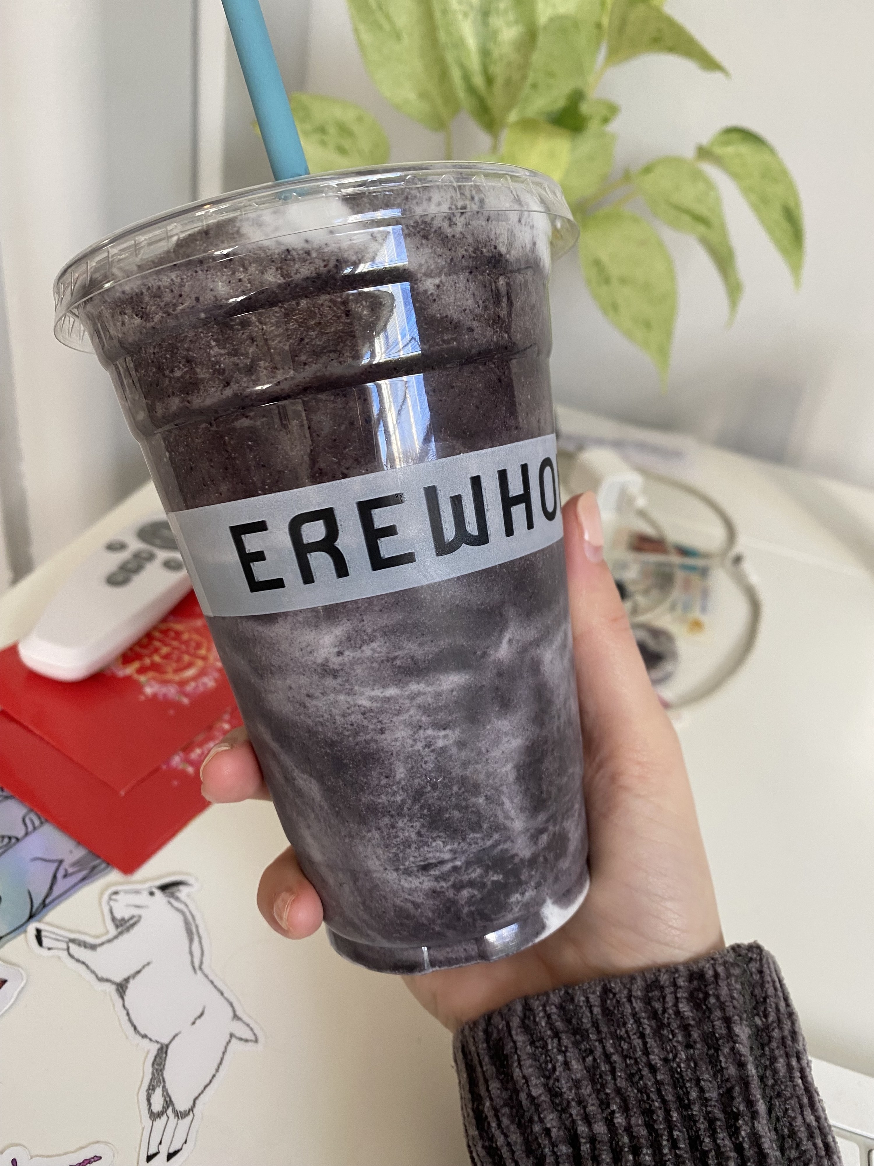 Kourtney Kardashian s Erewhon Smoothie Copycat Recipe - 32