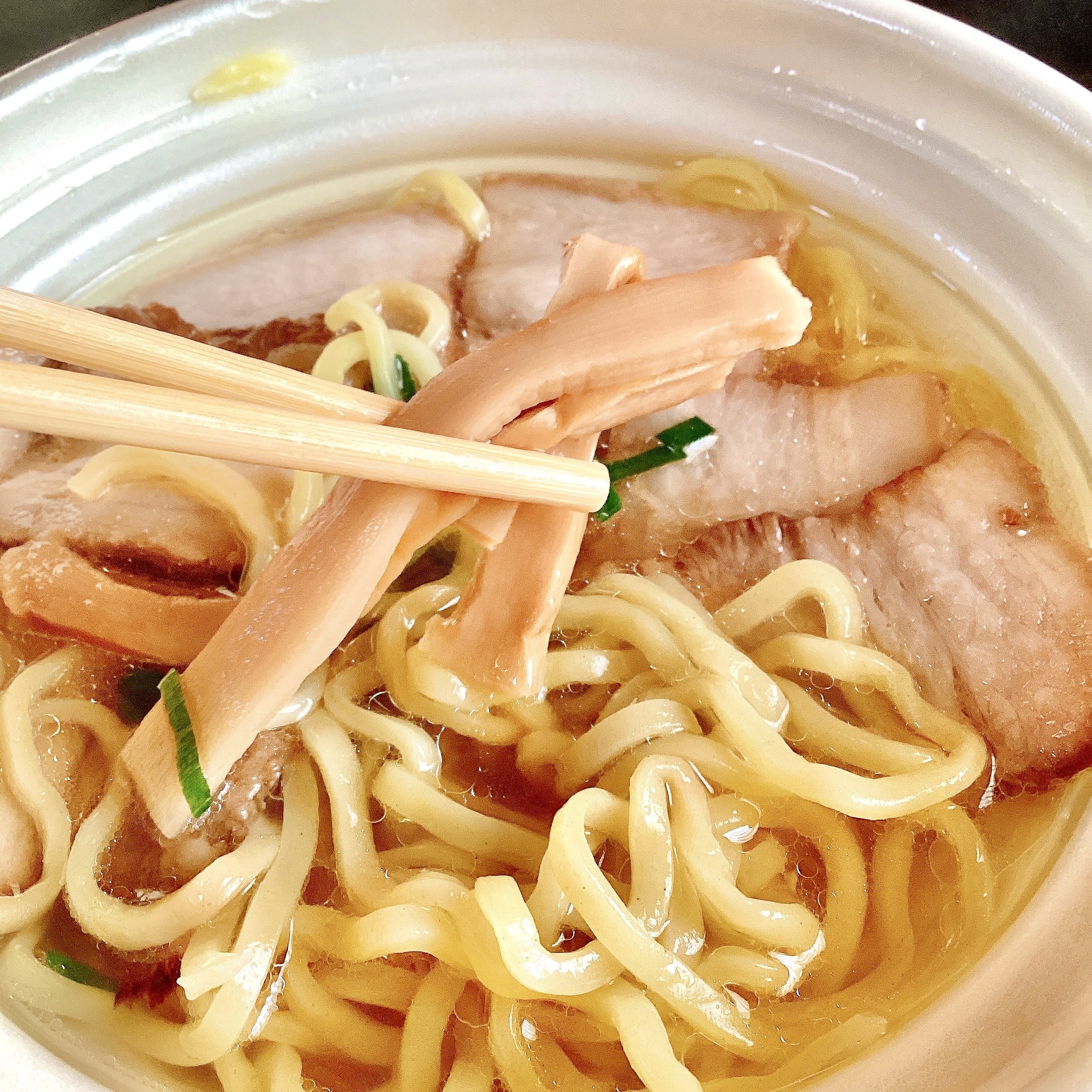 セブン‐イレブンでオススメのラーメン「喜一監修 喜多方sioチャーシュー麺」