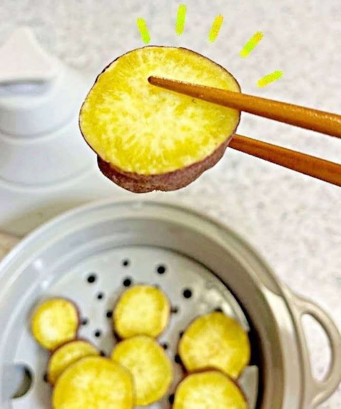 CAINZ(カインズ)おすすめの調理グッズ「レンジで楽チン シリコンスチーマー タジン」