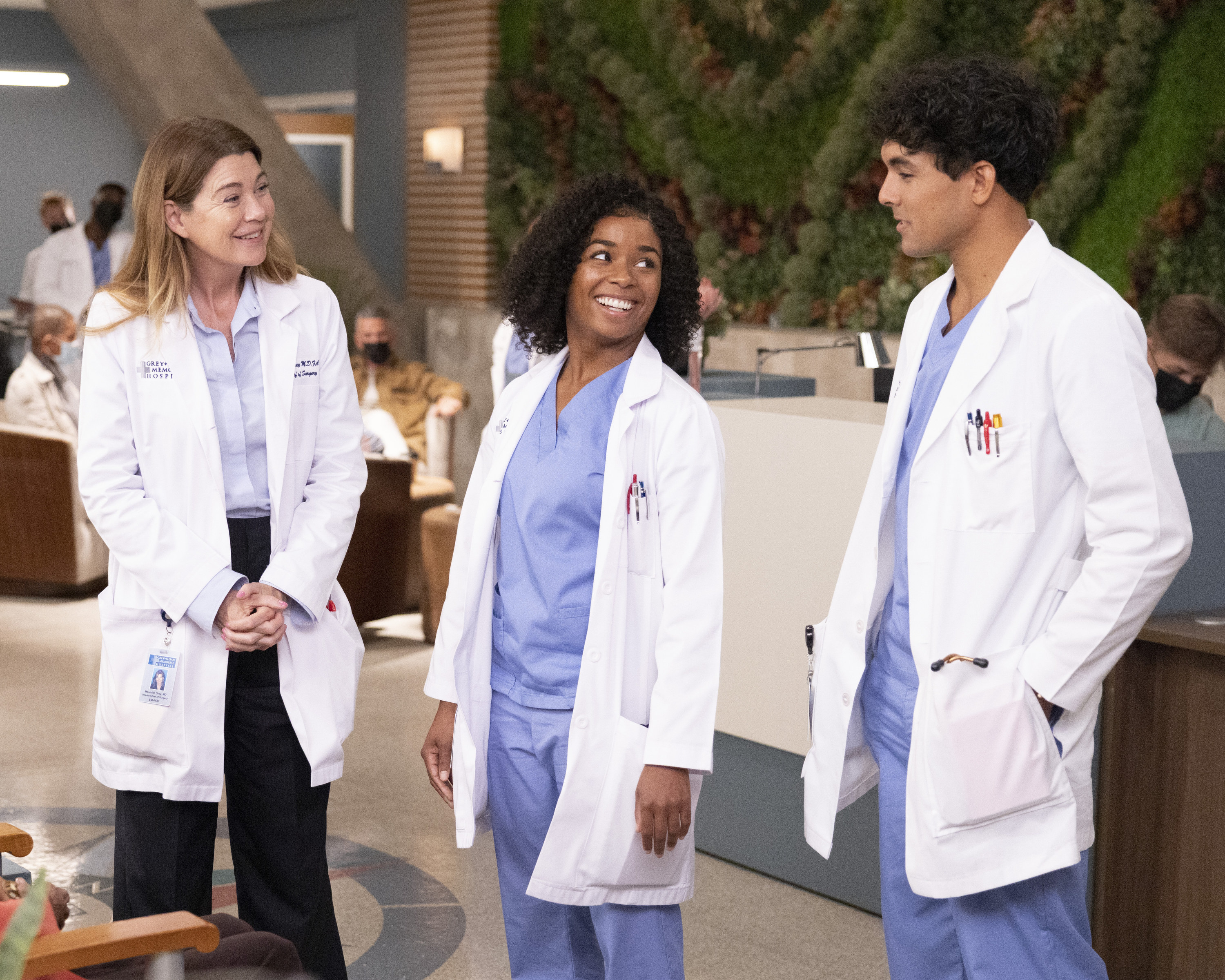 Meredith with new interns