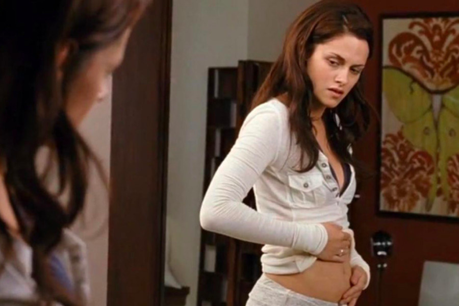 Bella descubriendo que está embarazada en Amanecer pt. 1