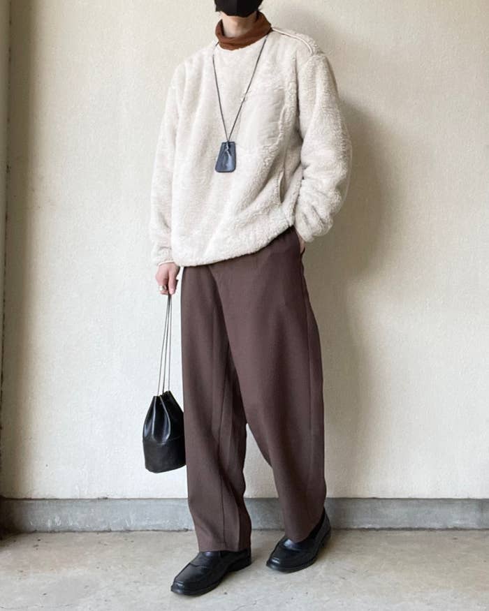 22年版 ユニクロの新作メンズアイテム28選 Tシャツやパンツ パーカーなど人気商品