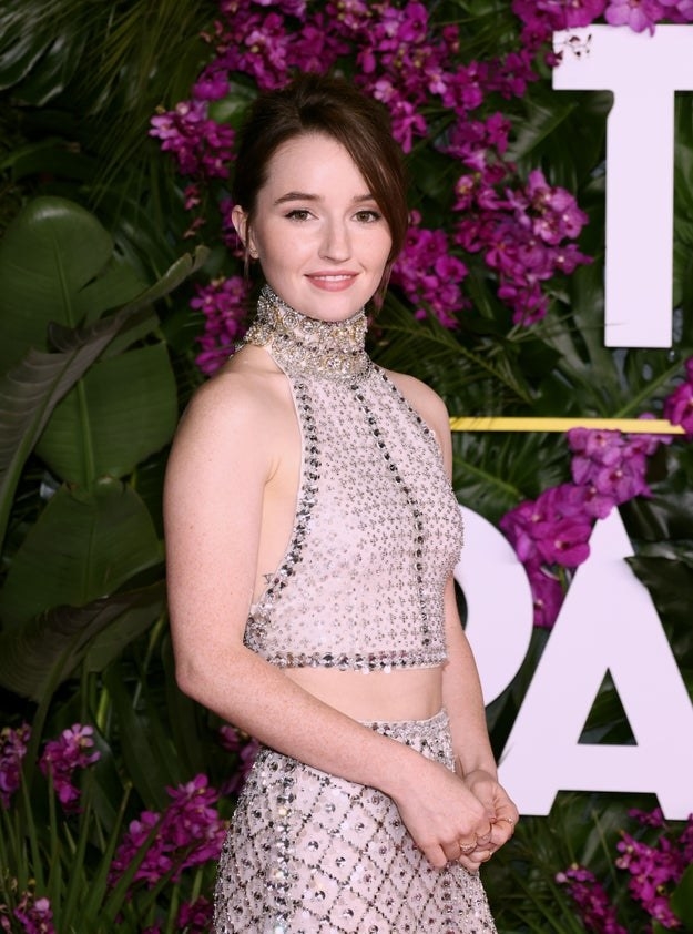 Kaitlyn Dever attends the premiere of Universal Pictures&#x27; &quot;Ticket To Paradise&quot; at Regency Village Theatre on October 17, 2022 in Los Angeles, California